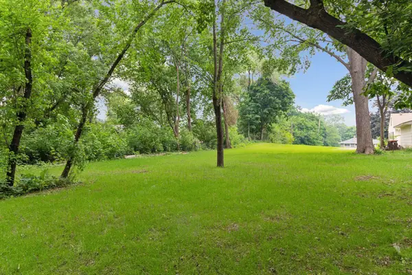 515 Farrell Street N, Saint Paul, MN 55119