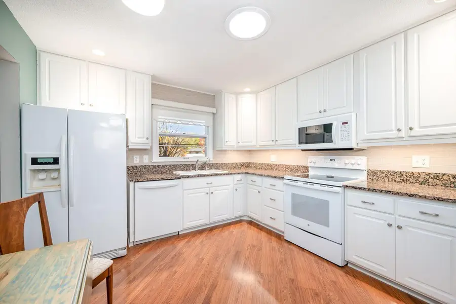 12812 Welcome Lane, Burnsville, MN 55337 - Image #3