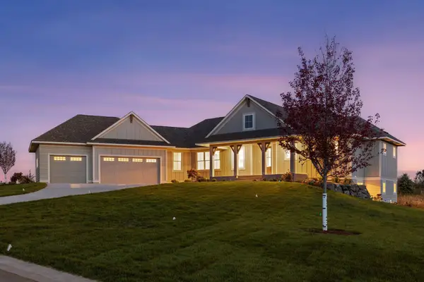 4733 Ogden Trail Lane N, Stillwater, MN 55082