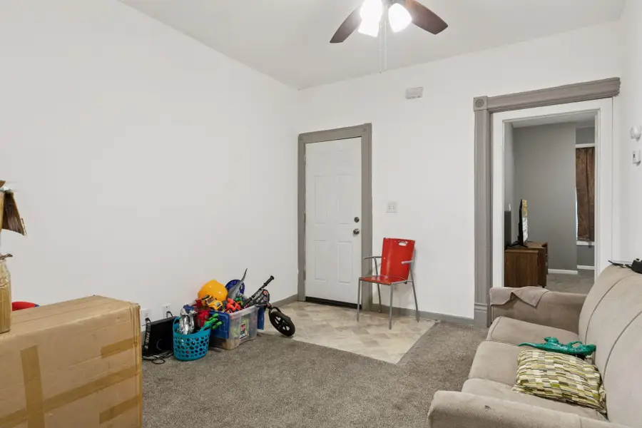 235 Charles Avenue, Saint Paul, MN 55103 - Image #2