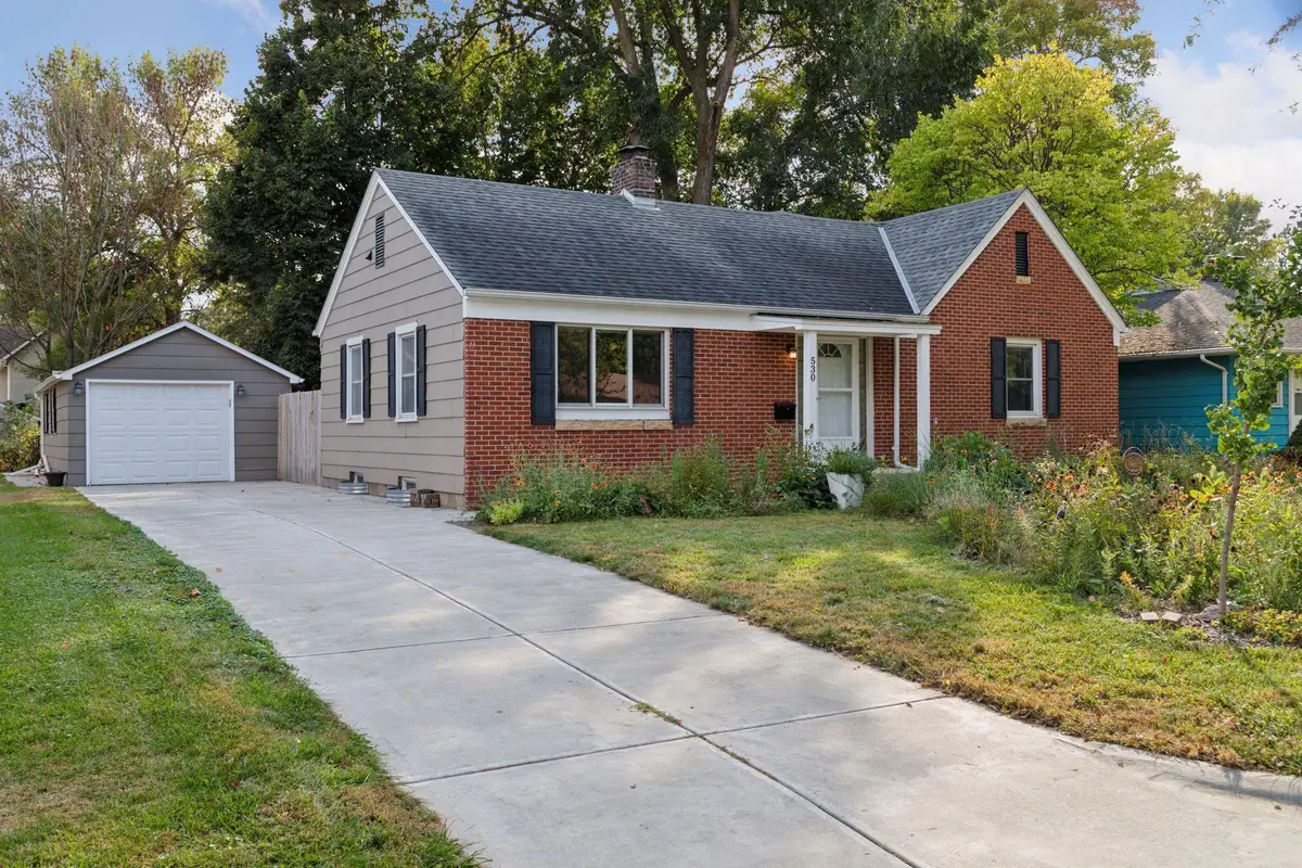 530 Lincoln Avenue Sw, Hutchinson, MN 55350 - #1