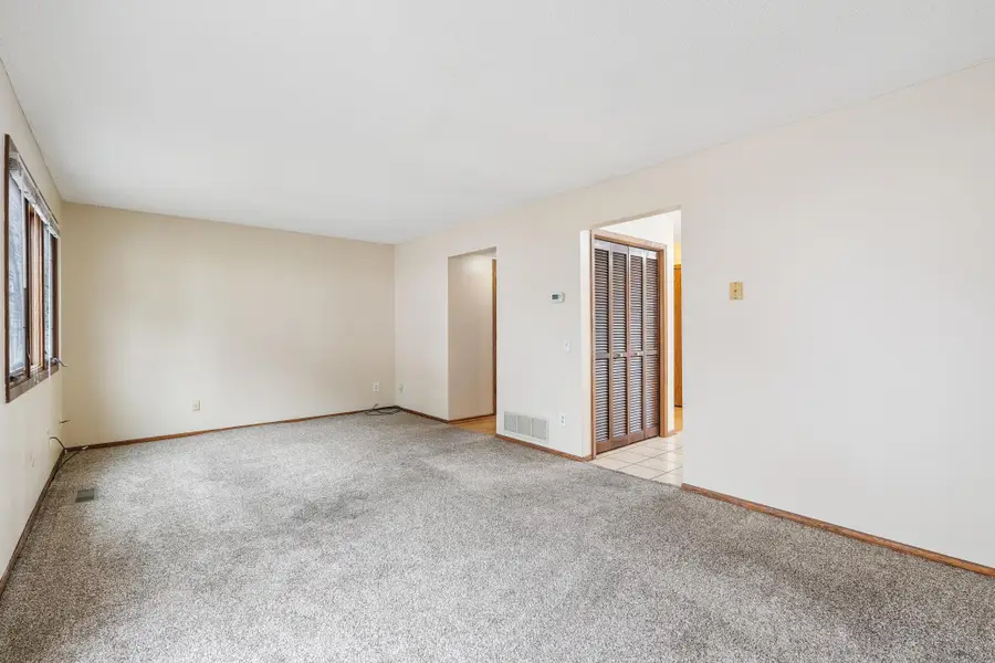 8416 22nd Avenue S, Minneapolis, MN 55425 - Image #2