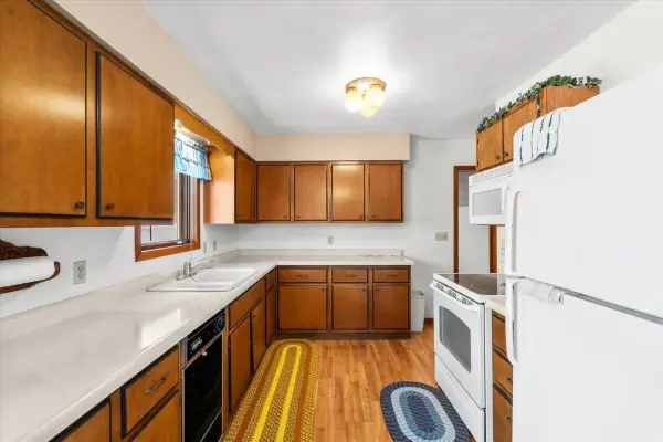 738 6th Street S, Breckenridge, MN 56520