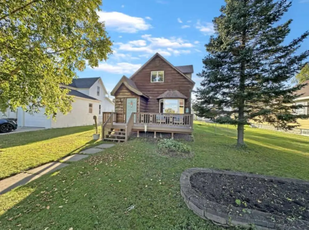 207 Bawden Street, Marble, MN 55764 - Image #1