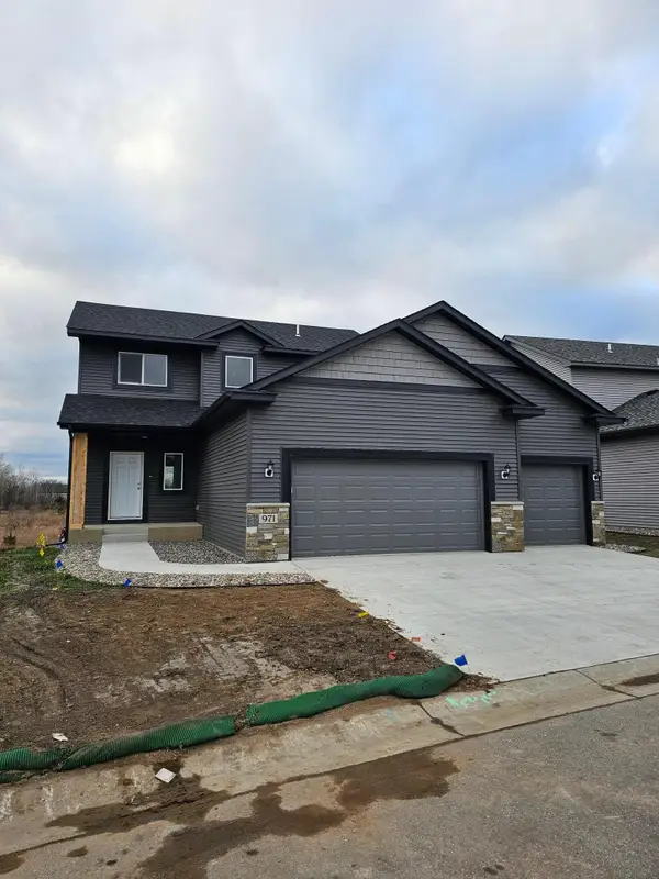 971 45th Avenue Ne, Saint Cloud, MN 56304