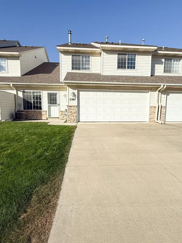 2367 Cascade Drive, Shakopee, MN 55379