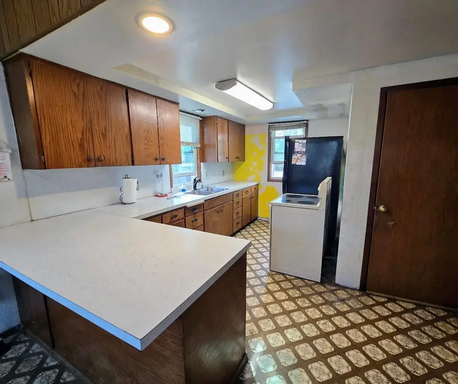 109 5th Avenue Se, Pipestone, MN 56164 - Image #3