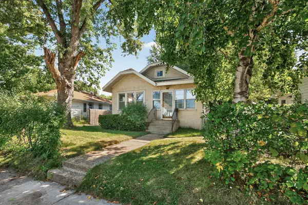 834 Iroquois Avenue, Saint Paul, MN 55119