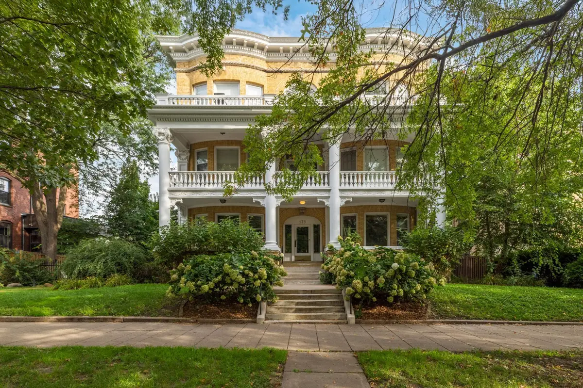 579 Summit Avenue #105, Saint Paul, MN 55102 - Image #1