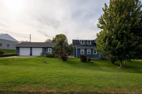 42673 County Road 12, Dakota, MN 55925