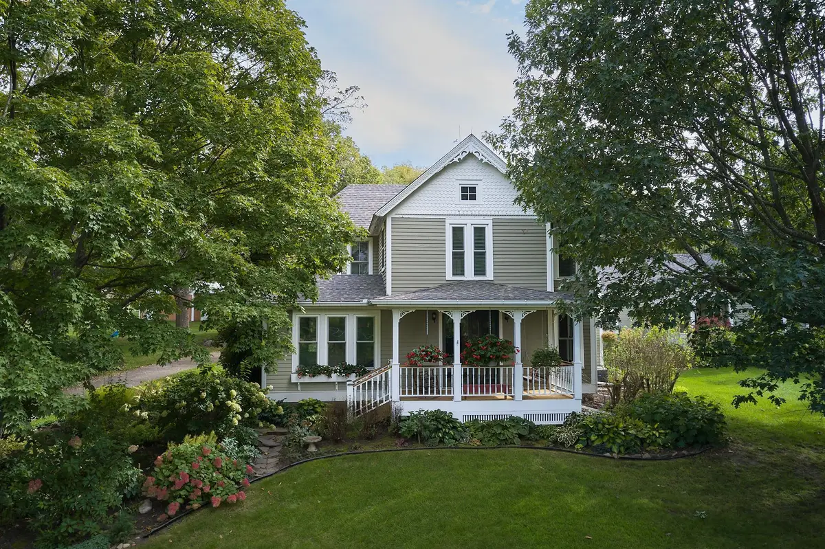 27055 Smithtown Road, Excelsior, MN 55331 - Image #1