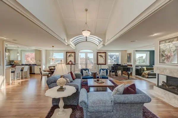 421 Summit Avenue #3, Saint Paul, MN 55102