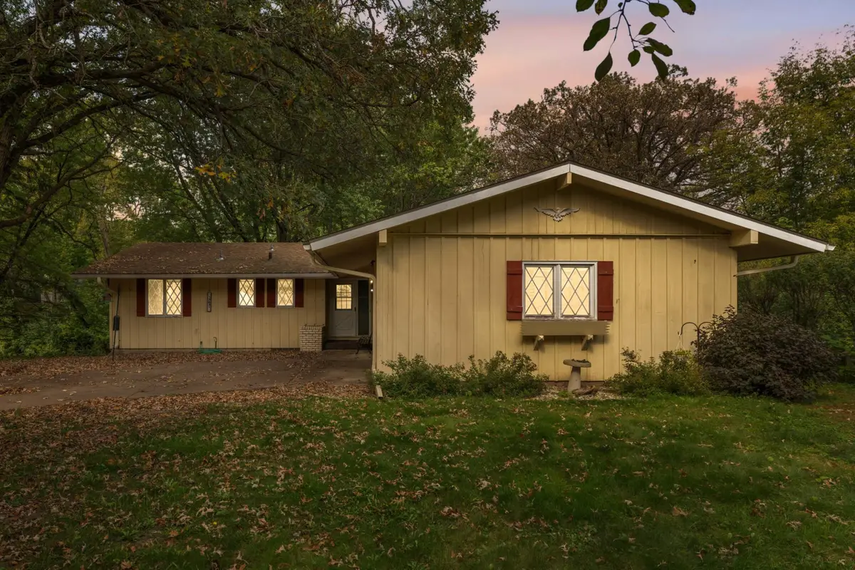 13631 Oakwood Curve, Burnsville, MN 55337 - #1