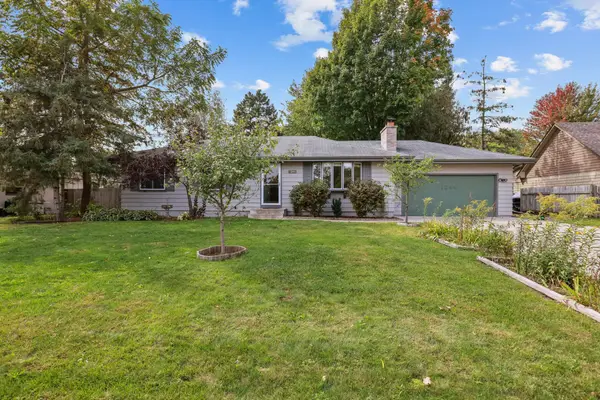 1244 Highview Drive, Saint Paul, MN 55112