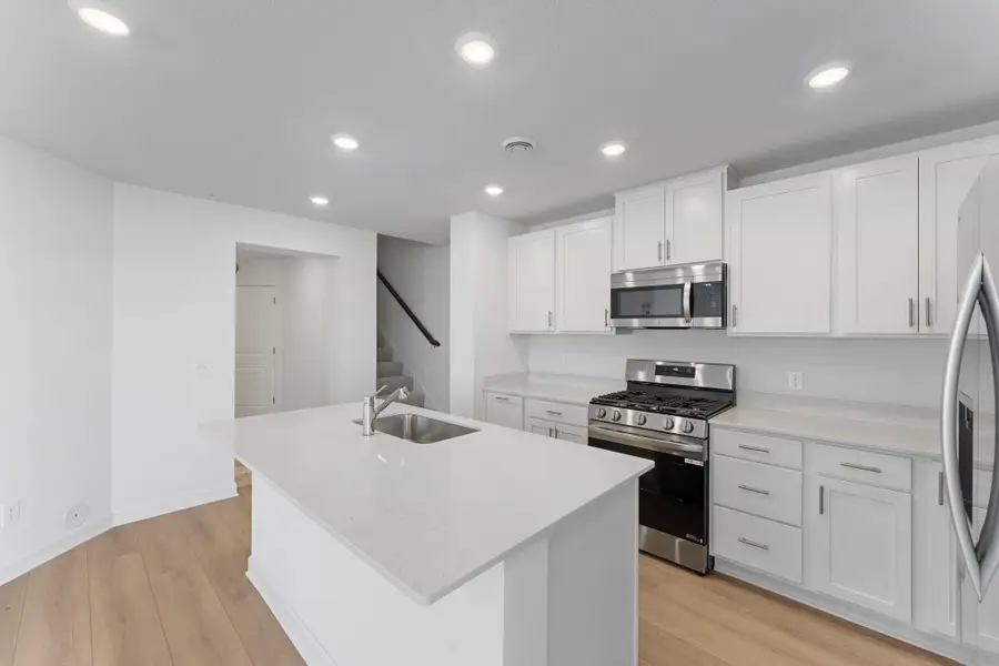 21701 Dahlia Lane, Farmington, MN 55024 - Image #3