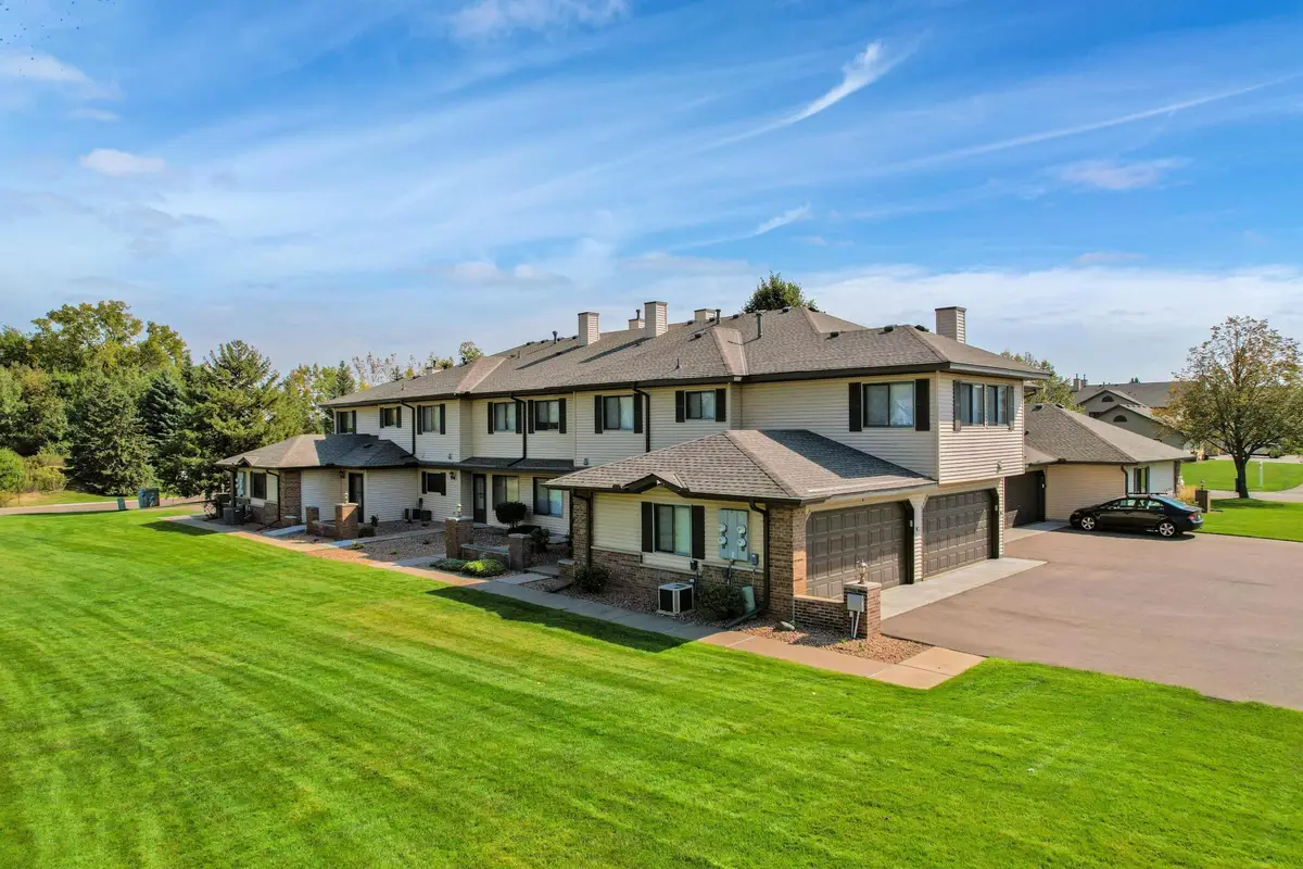 9900 55th Avenue N #8, Plymouth, MN 55442 - #1