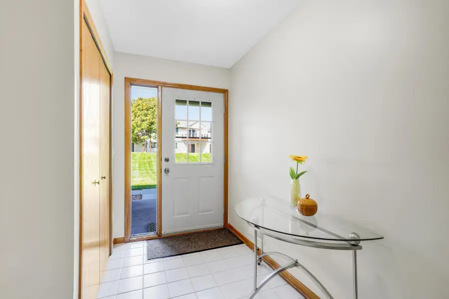 9900 55th Avenue N #8, Plymouth, MN 55442 - #3