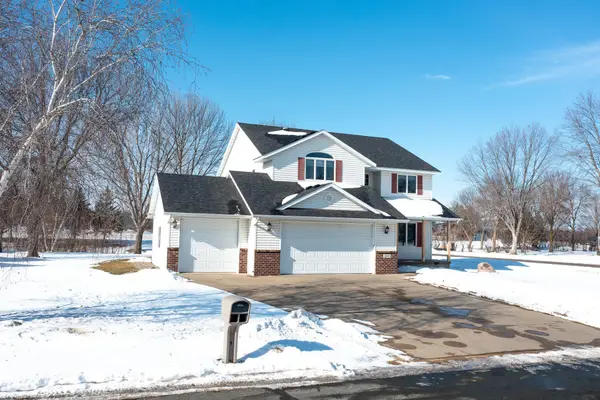 500 Chatfield Lane, Belle Plaine, MN 56011