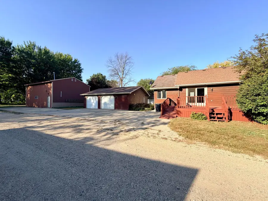 1520 Clary Street, Worthington, MN 56187 - #2