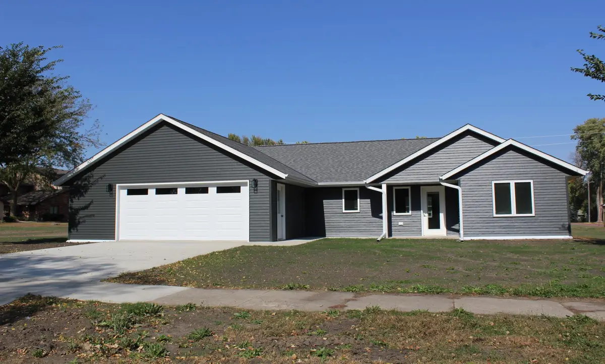 131 Main Street E, Trimont, MN 56176 - Image #1