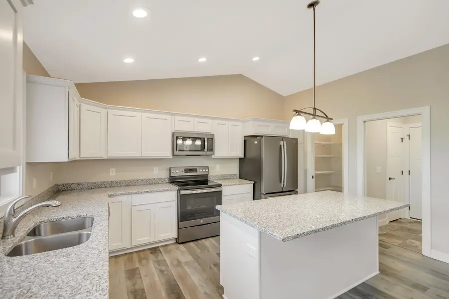 1337 E Aspen Drive, Saint Croix Falls, WI 54024 - Image #2