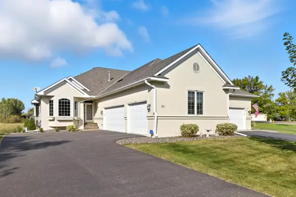 18160 39th Avenue N, Minneapolis, MN 55446