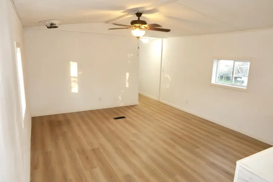 17373 North Creek Dr, Farmington, MN 55024 - Image #2