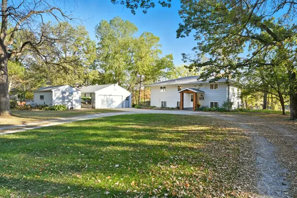 10883 127th Street Se, Clear Lake, MN 55319