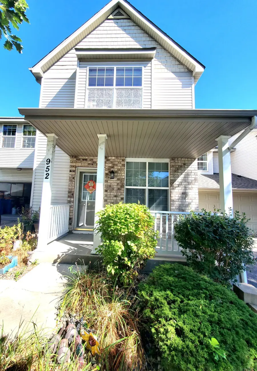 952 Conner Street, Chaska, MN 55318 - Image #2