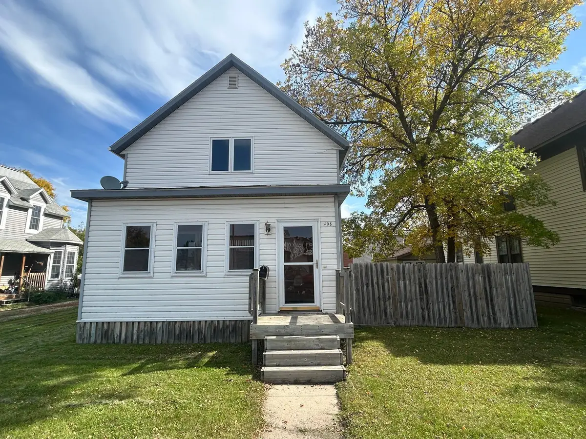 408 Main Avenue N, Thief River Falls, MN 56701 - #1
