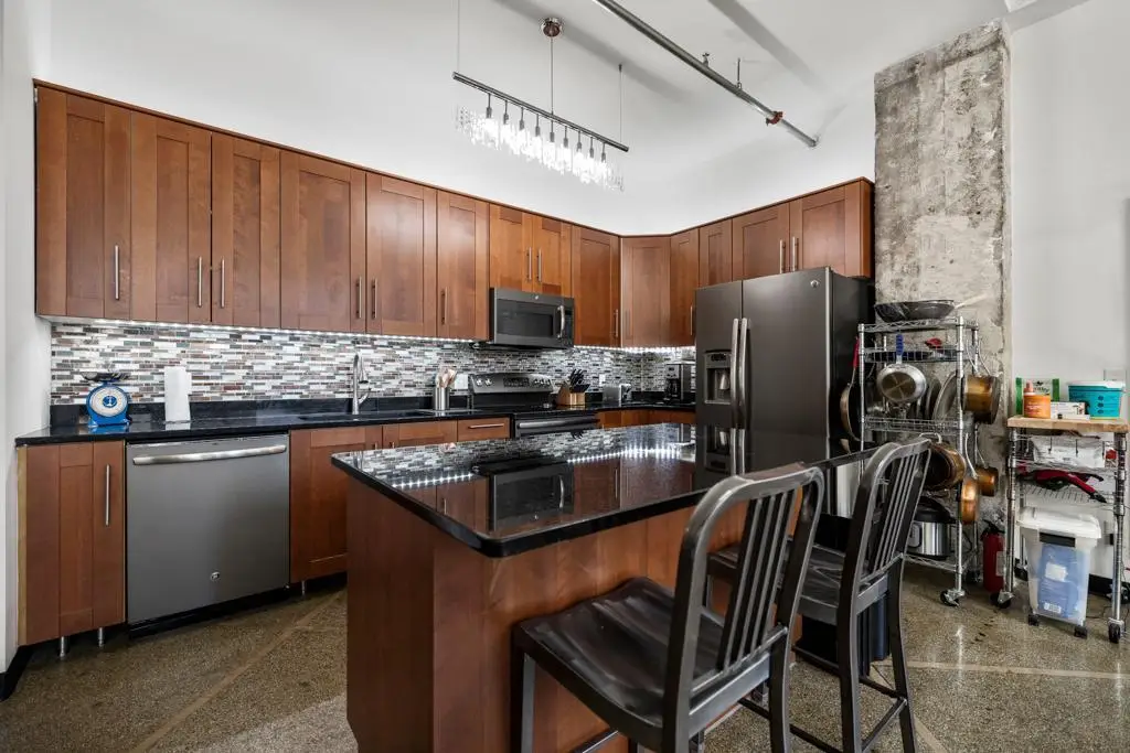 350 Saint Peter Street #707, Saint Paul, MN 55102 - #1