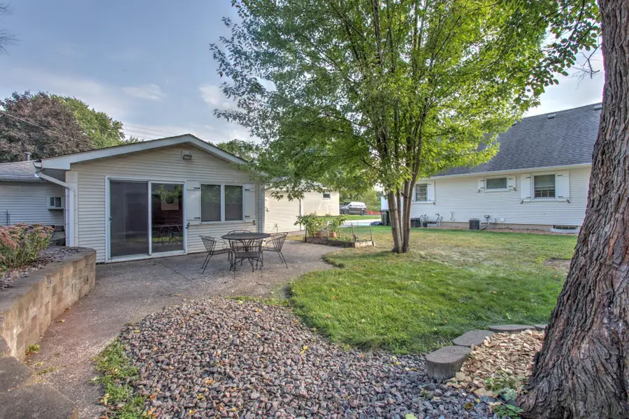 2079 Garnet Lane, Eagan, MN 55122 - Image #2