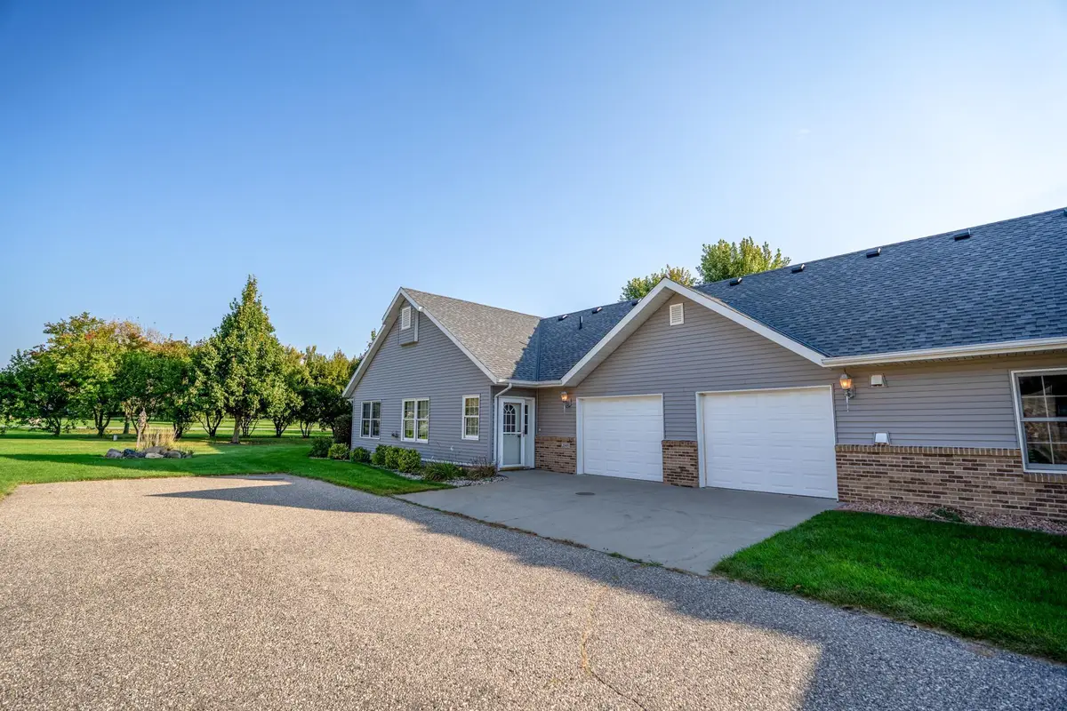 2946 9th Avenue Se, Willmar, MN 56201 - Image #1
