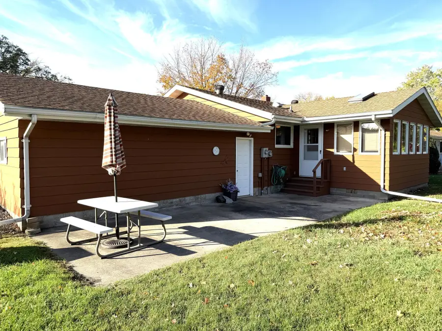 411 8th Street Ne, Fosston, MN 56542 - #2