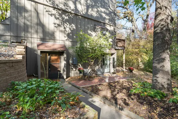 1844 Zanzibar Lane N, Minneapolis, MN 55447