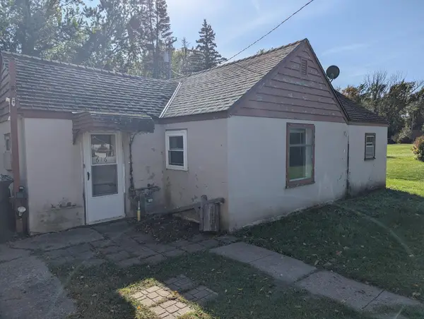 616 E Adolphus Avenue, Fergus Falls, MN 56537