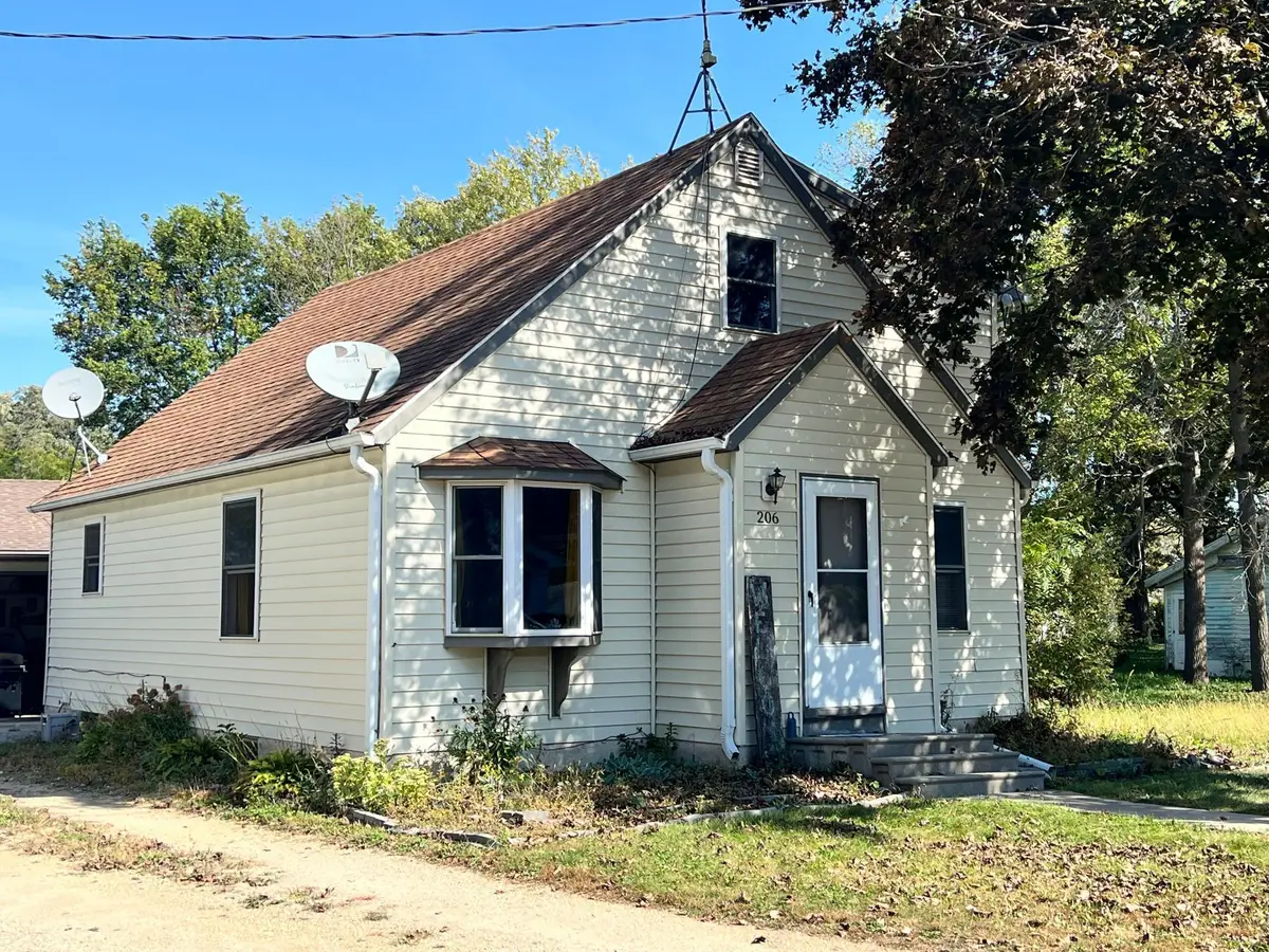 206 Mckinley Street, Manchester, MN 56007 - Image #1