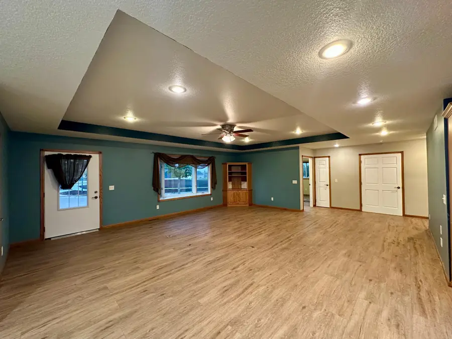 106 E Christensen Drive, Luverne, MN 56156 - Image #3