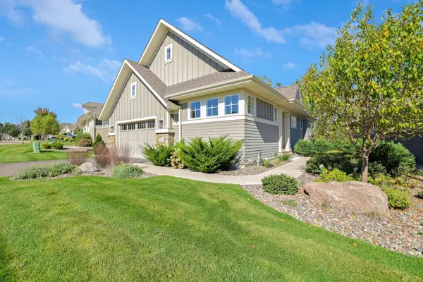 10120 57th Avenue N, Minneapolis, MN 55442