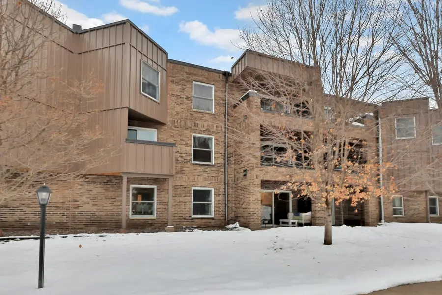 2220 Midland Grove Road #206, Saint Paul, MN 55113 - Image #3
