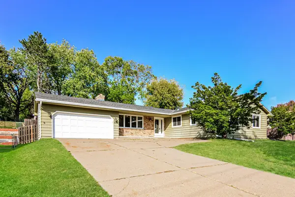 4708 W 102nd Street, Bloomington, MN 55437
