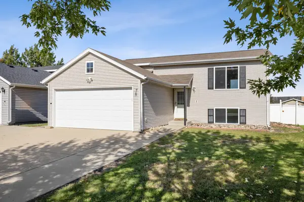 78 Evergreen Circle, West Fargo, ND 58078