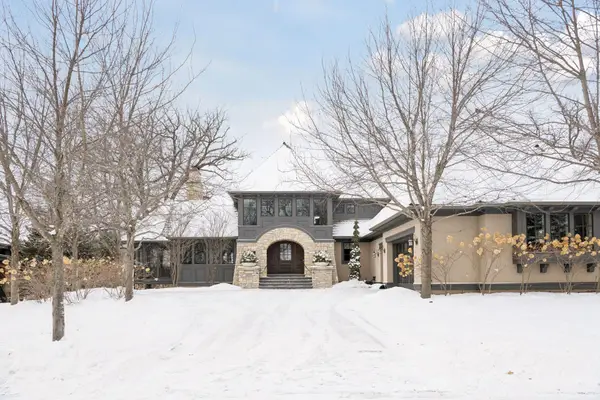 425 Carpenters Point, Wayzata, MN 55391