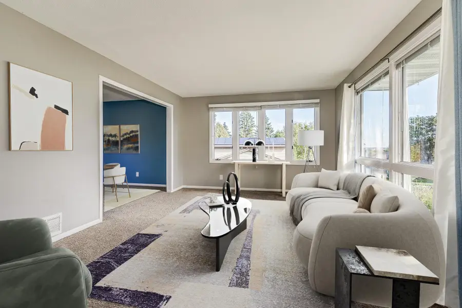 15979 Harwell Avenue, Apple Valley, MN 55124 - Image #3