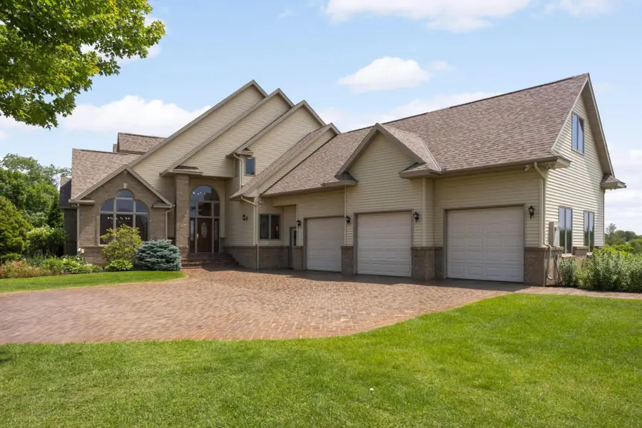 9721 Frontier Lane, Lakeville, MN 55044 - Image #3