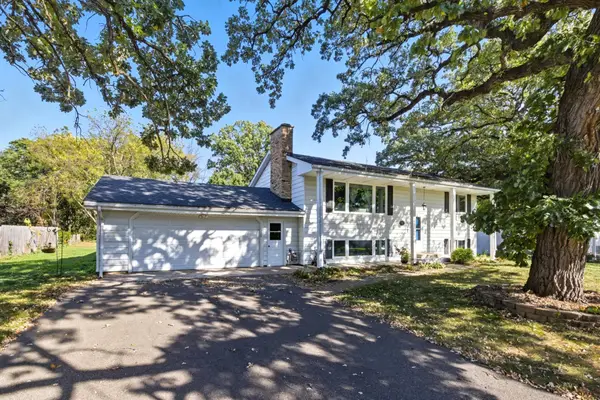 16010 14th Avenue N, Minneapolis, MN 55447