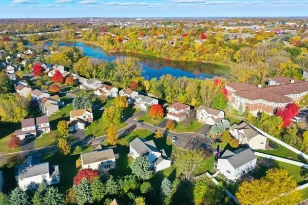 943 Earley Lake Curve, Burnsville, MN 55306 - #2