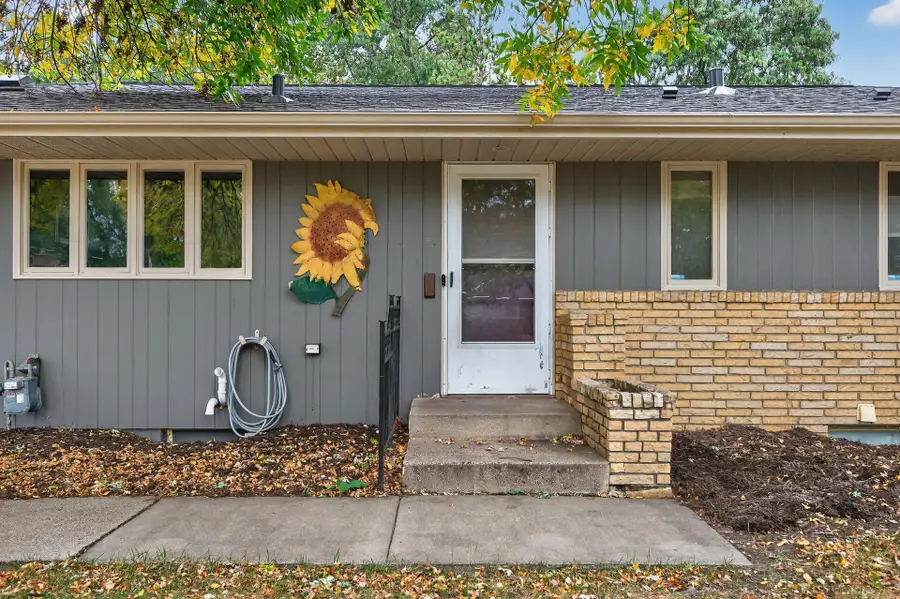 2670 Quail Avenue N, Minneapolis, MN 55422 - Image #3