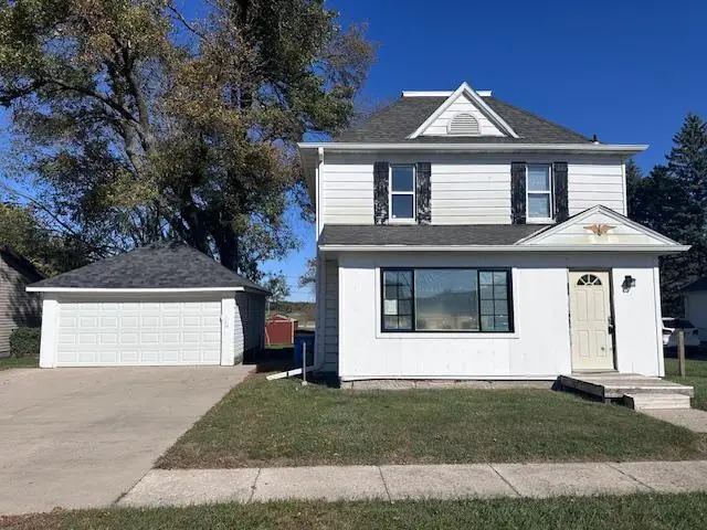 114 6th Avenue E, Ellendale, MN 56026 - #1