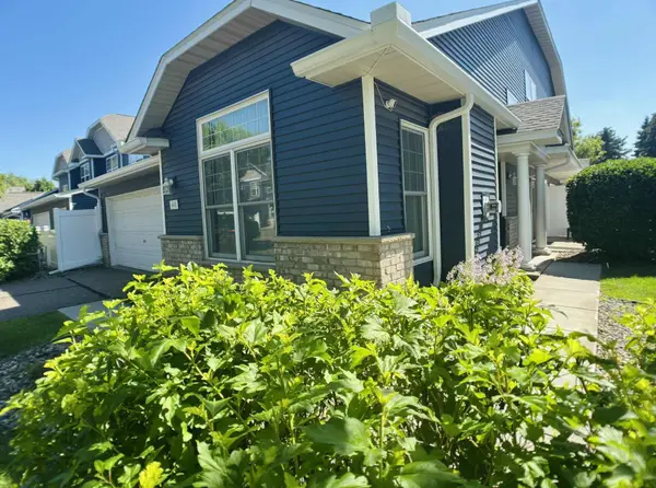 401 Hickory Lane N, Saint Paul, MN 55128